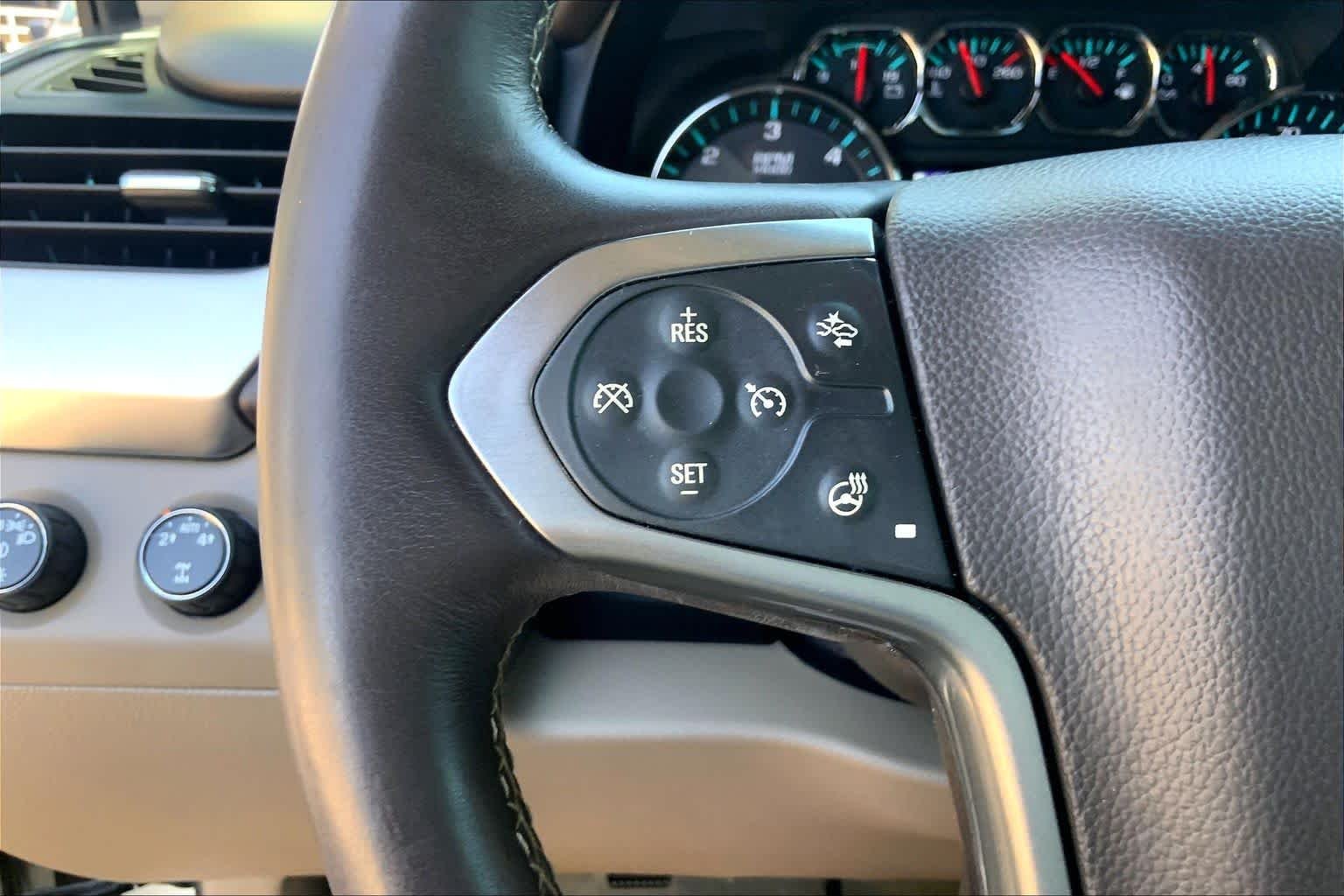 Used 2015 White Diamond Tricoat Chevrolet LTZ image 24