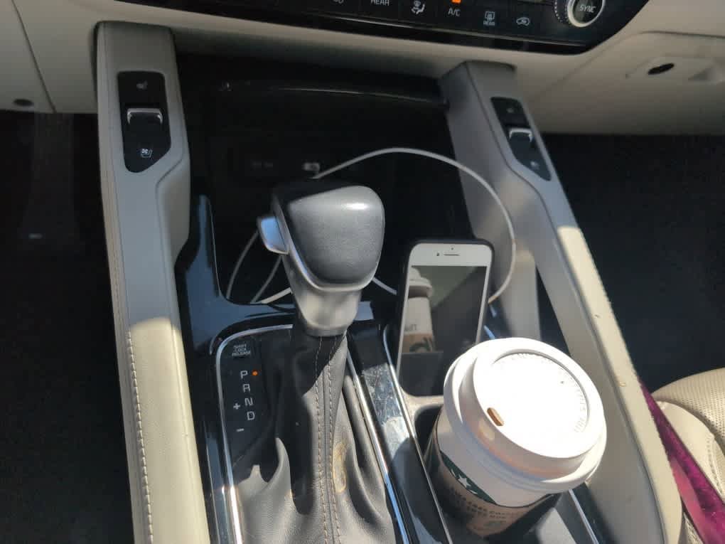 Used 2022 Dark Moss Kia EX image 13