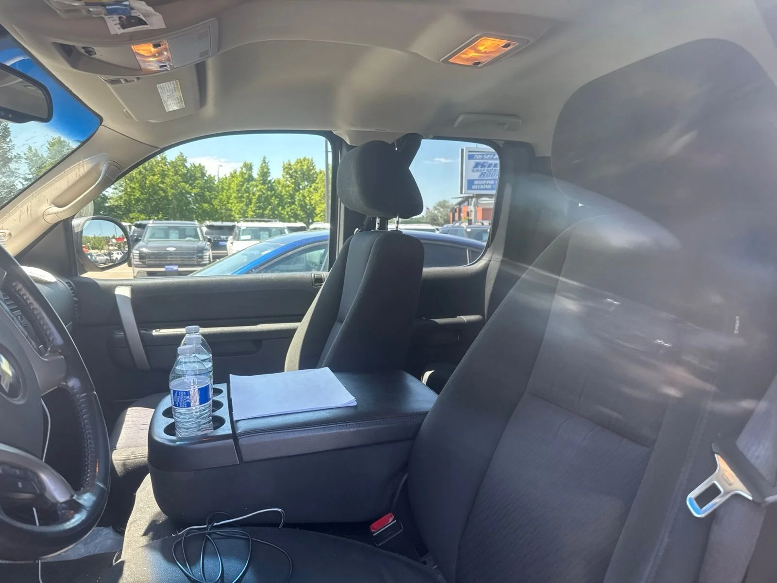 Used 2010 Silver Chevrolet LT image 3