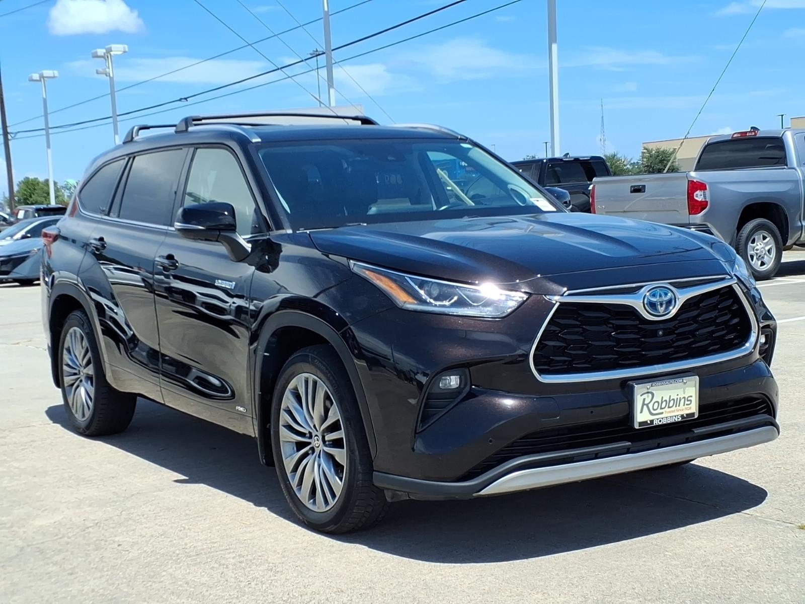 2021 Toyota Highlander Hybrid Platinum Black at Mac Haik CDJR North Houston