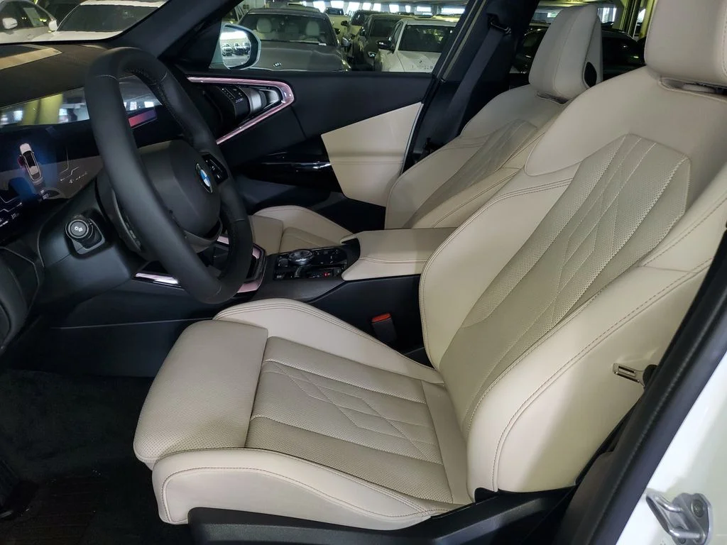 New 2026 White BMW 30 xDrive image 16