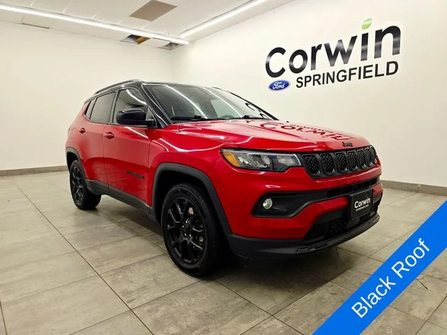 Used 2023 Redline Pearlcoat Jeep Latitude image 6