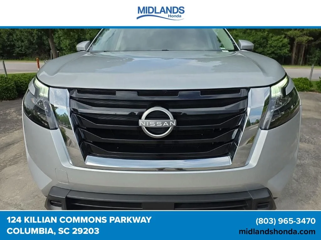 Used 2024 Brilliant Silver Metallic Nissan SV image 4