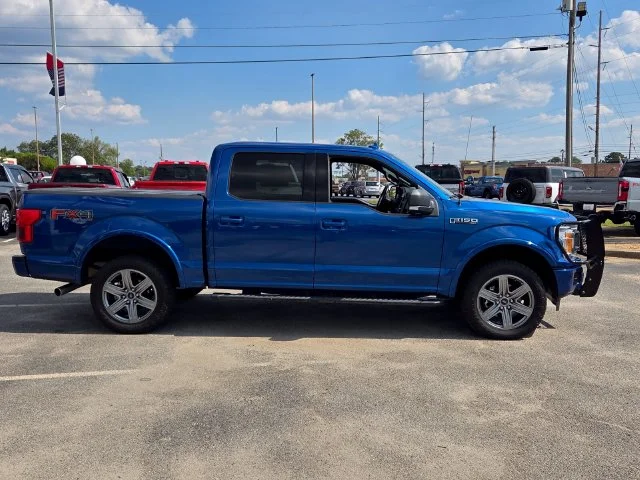 Used 2018 Blue Ford XLT image 9
