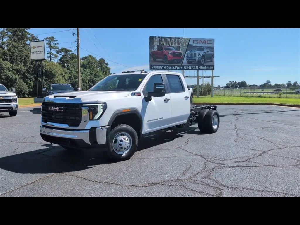 2026 GMC Sierra 3500 Chassis Cab Pro - Photo 28