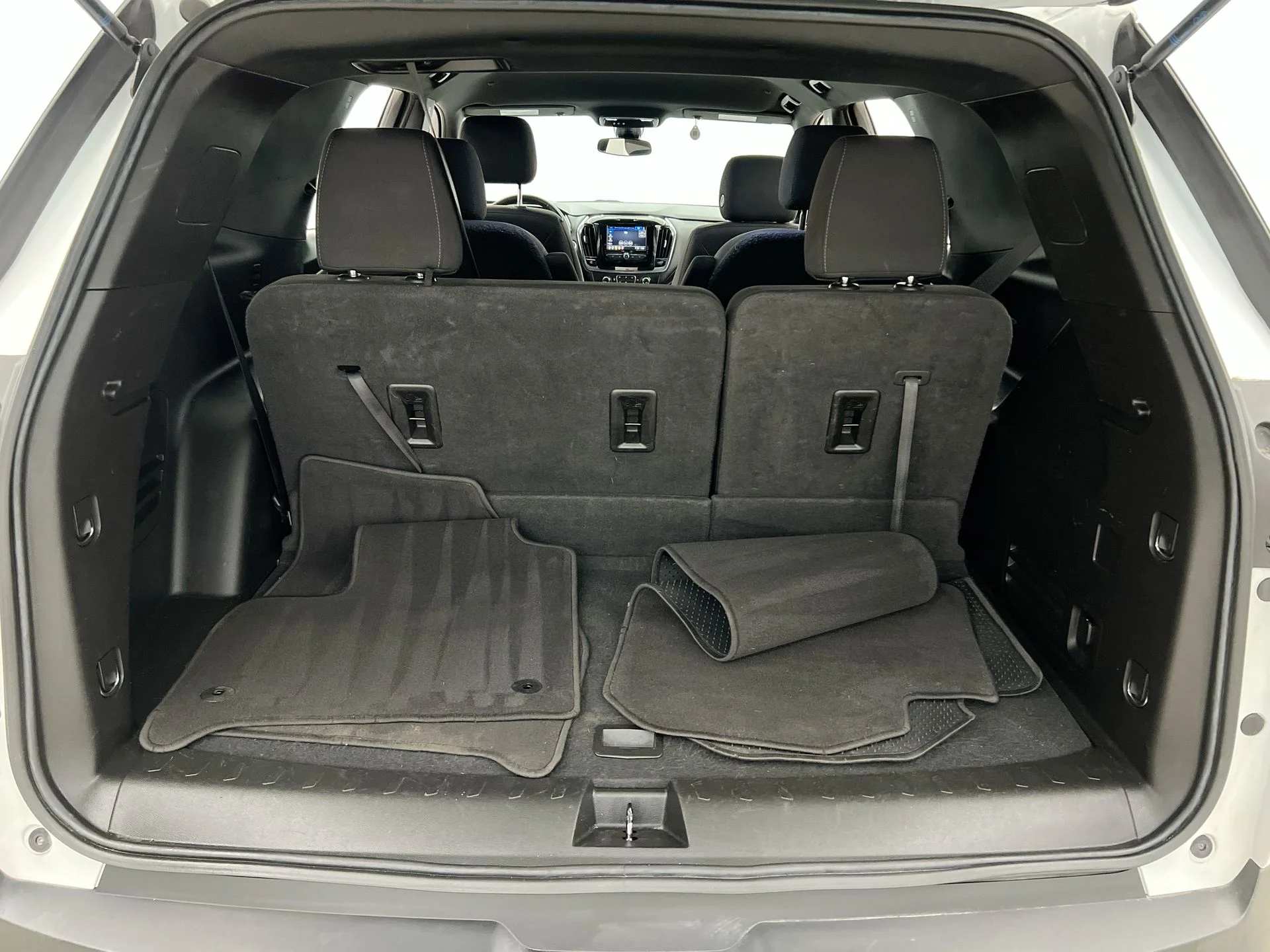 Used 2023 White Chevrolet LT image 37