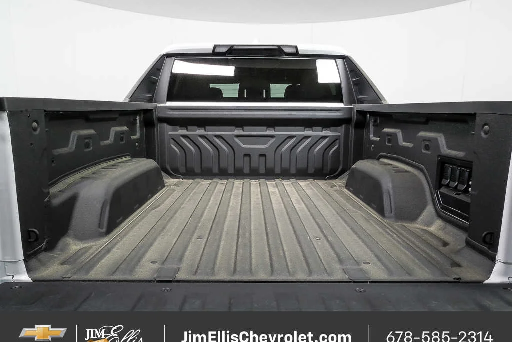 2025 Chevrolet Silverado EV LT - Photo 29