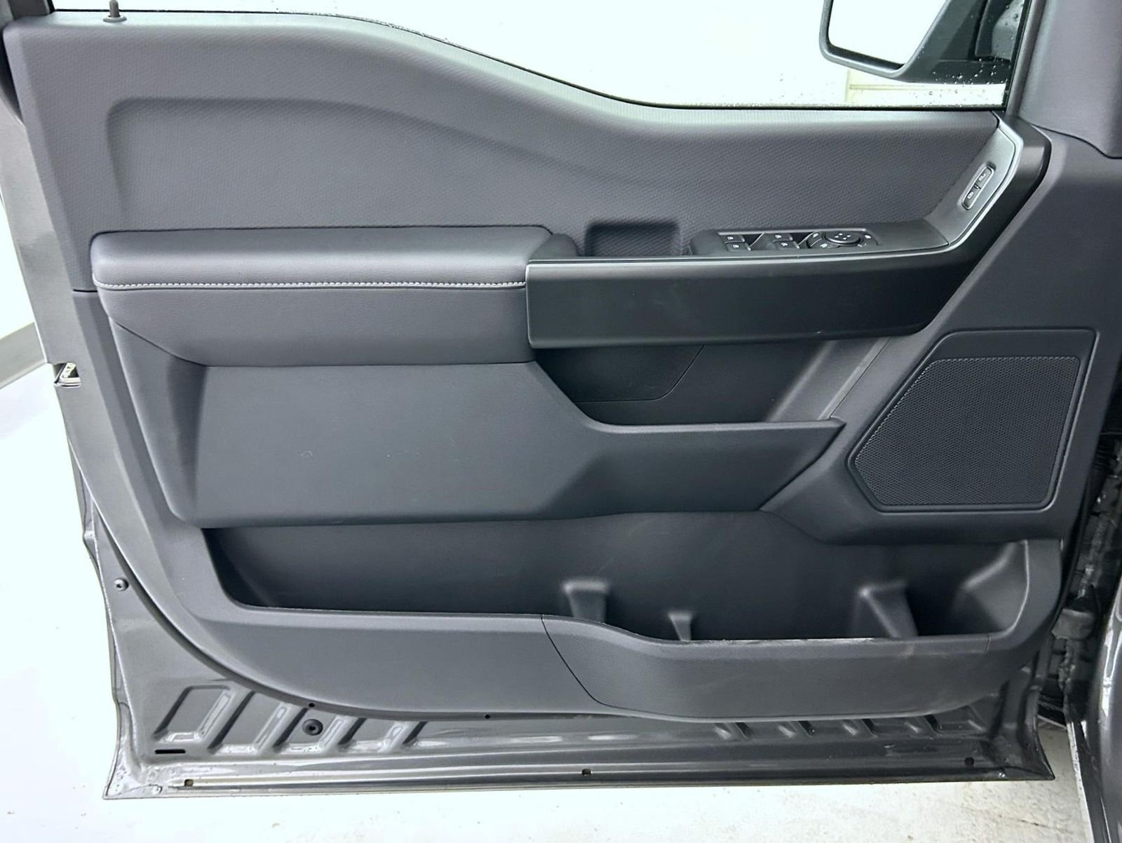 New 2026 Carbonized Gray Metallic Ford STX image 9