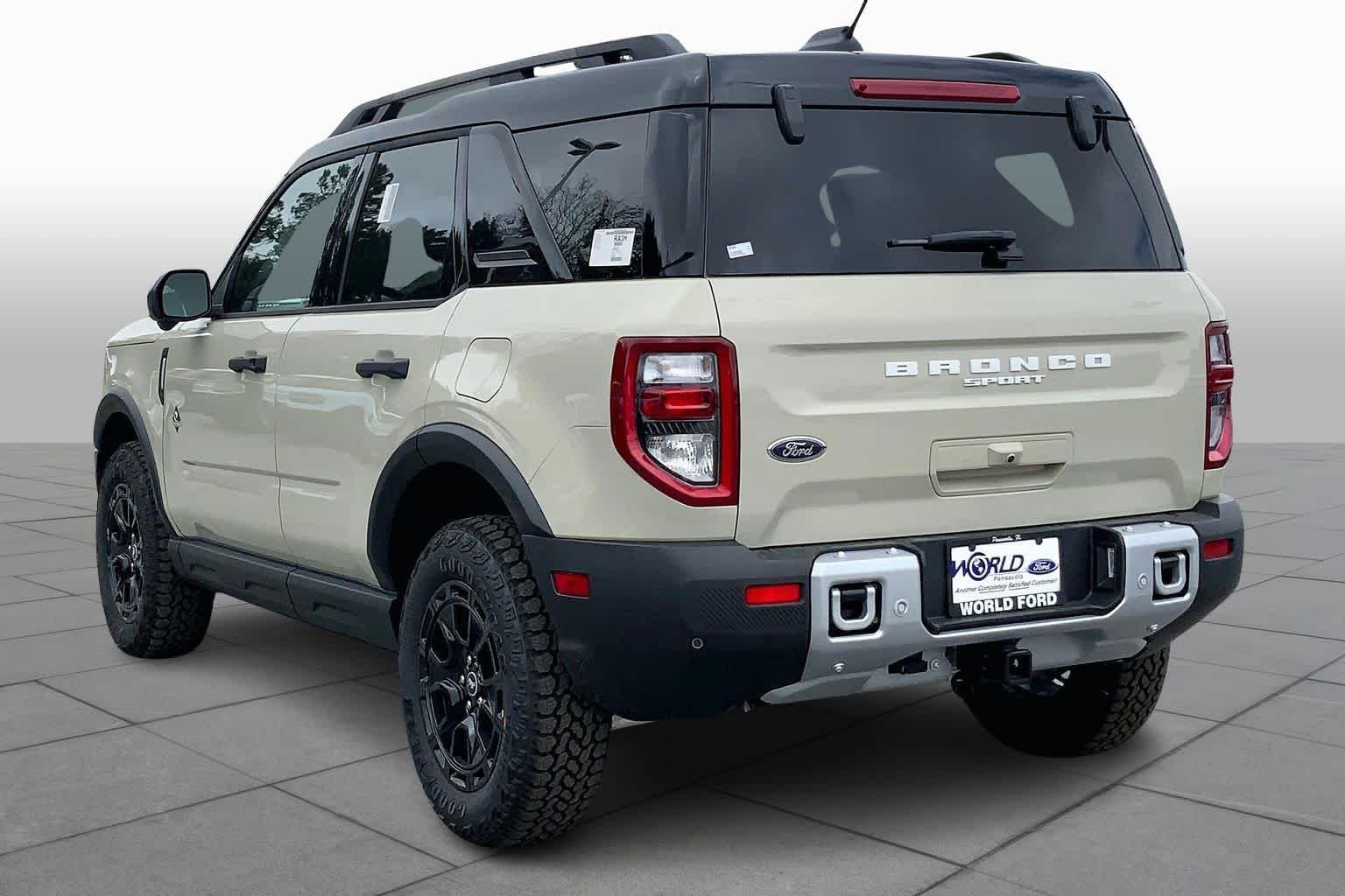 New 2025 Desert Sand Ford Outer Banks® image 11