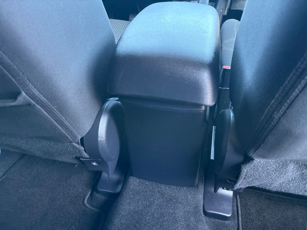 Used 2016 Black Mitsubishi 2.0 ES image 26