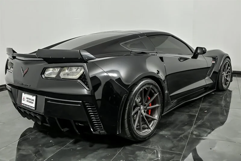 Used 2015 Black Chevrolet Z06 image 9
