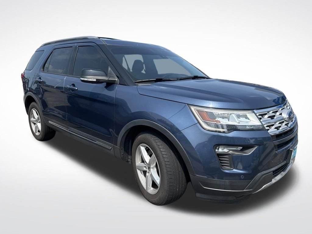 Used 2018 Blue Ford XLT image 2