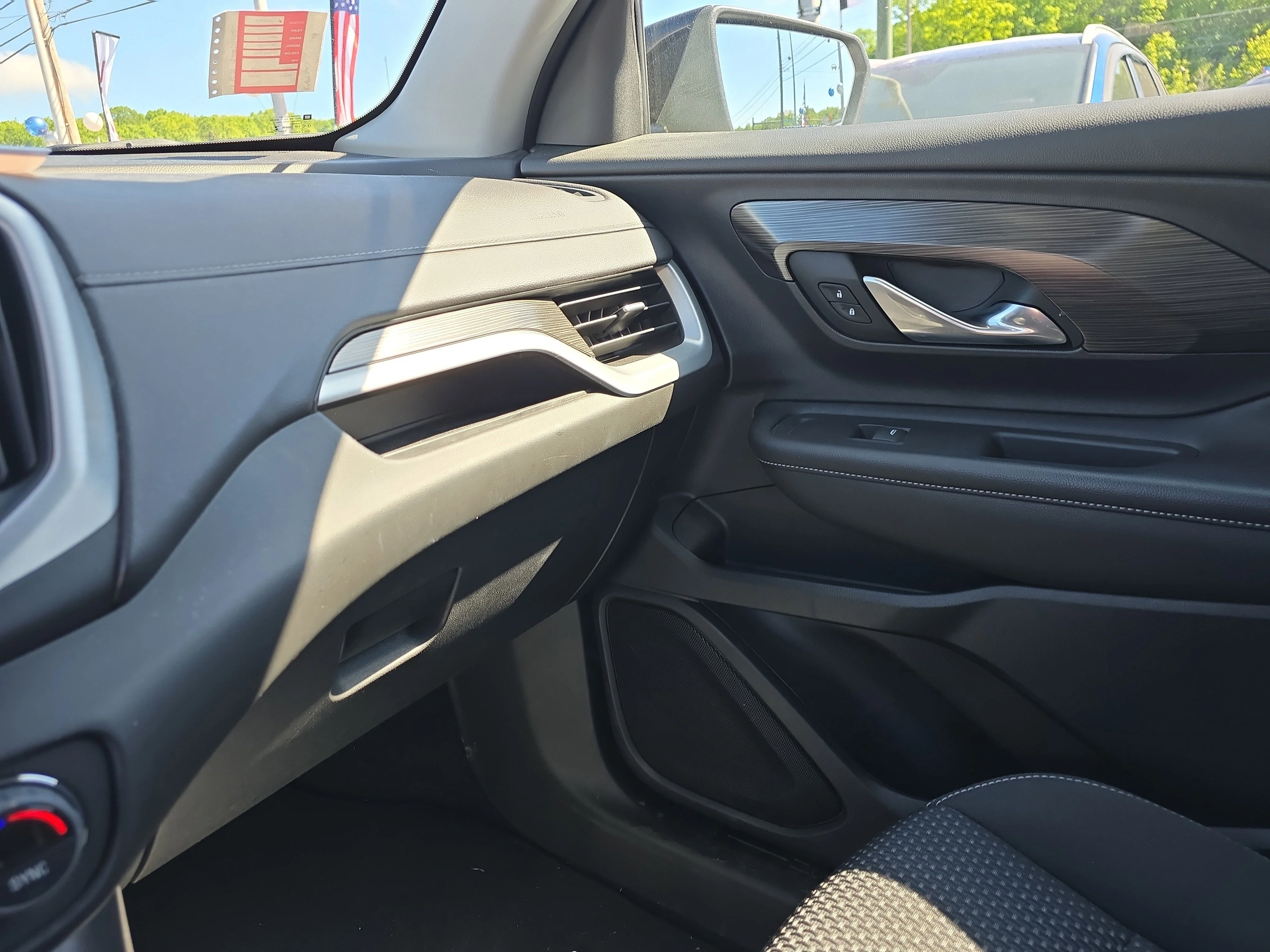 Used 2023 Sterling Metallic GMC SLE image 34