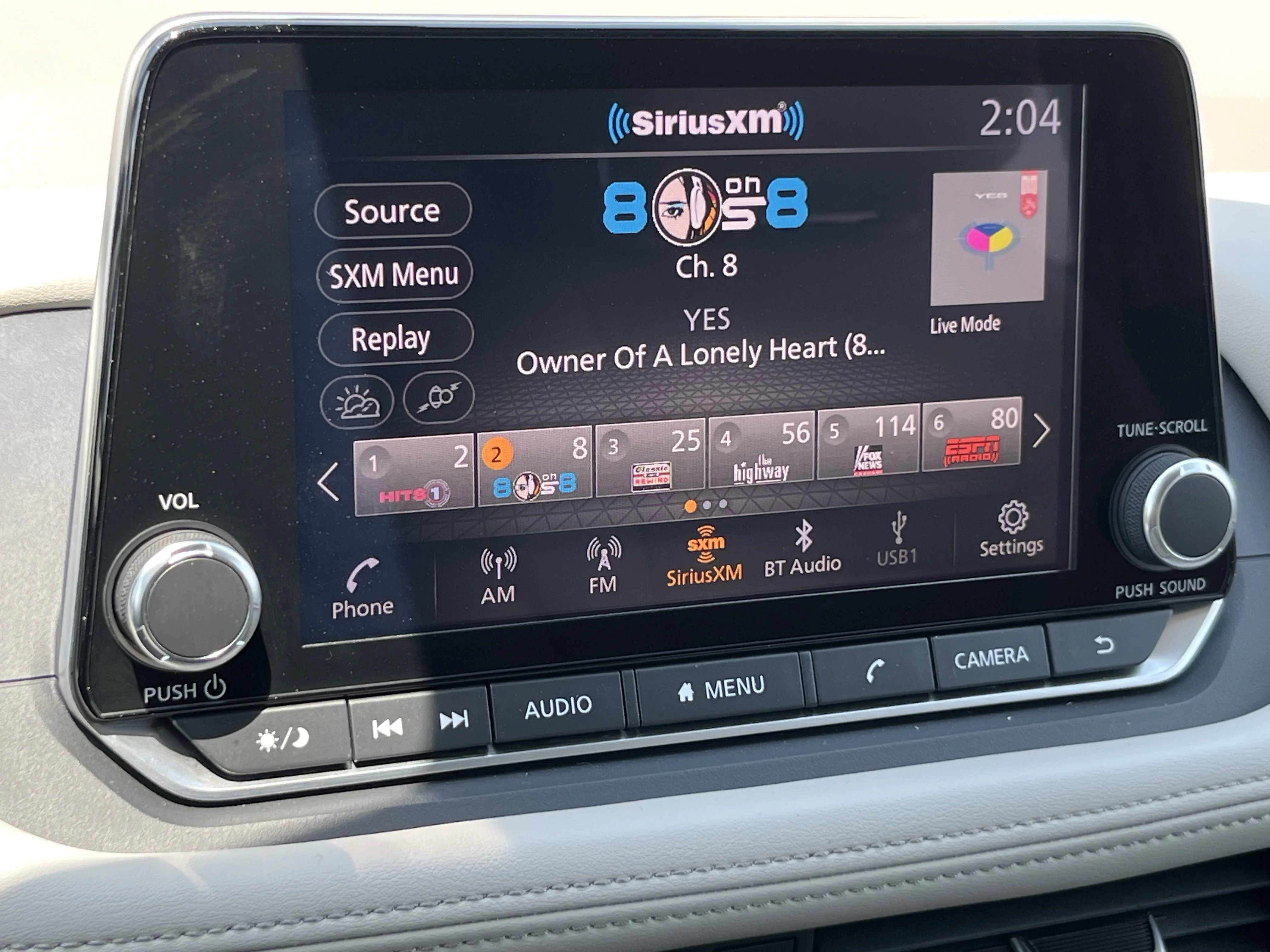 Used 2023 Scarlet Nissan SV image 32