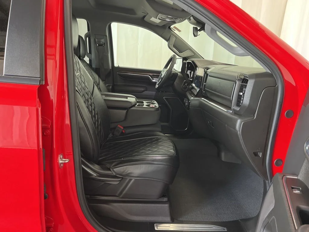 Used 2024 Red Chevrolet LT image 17