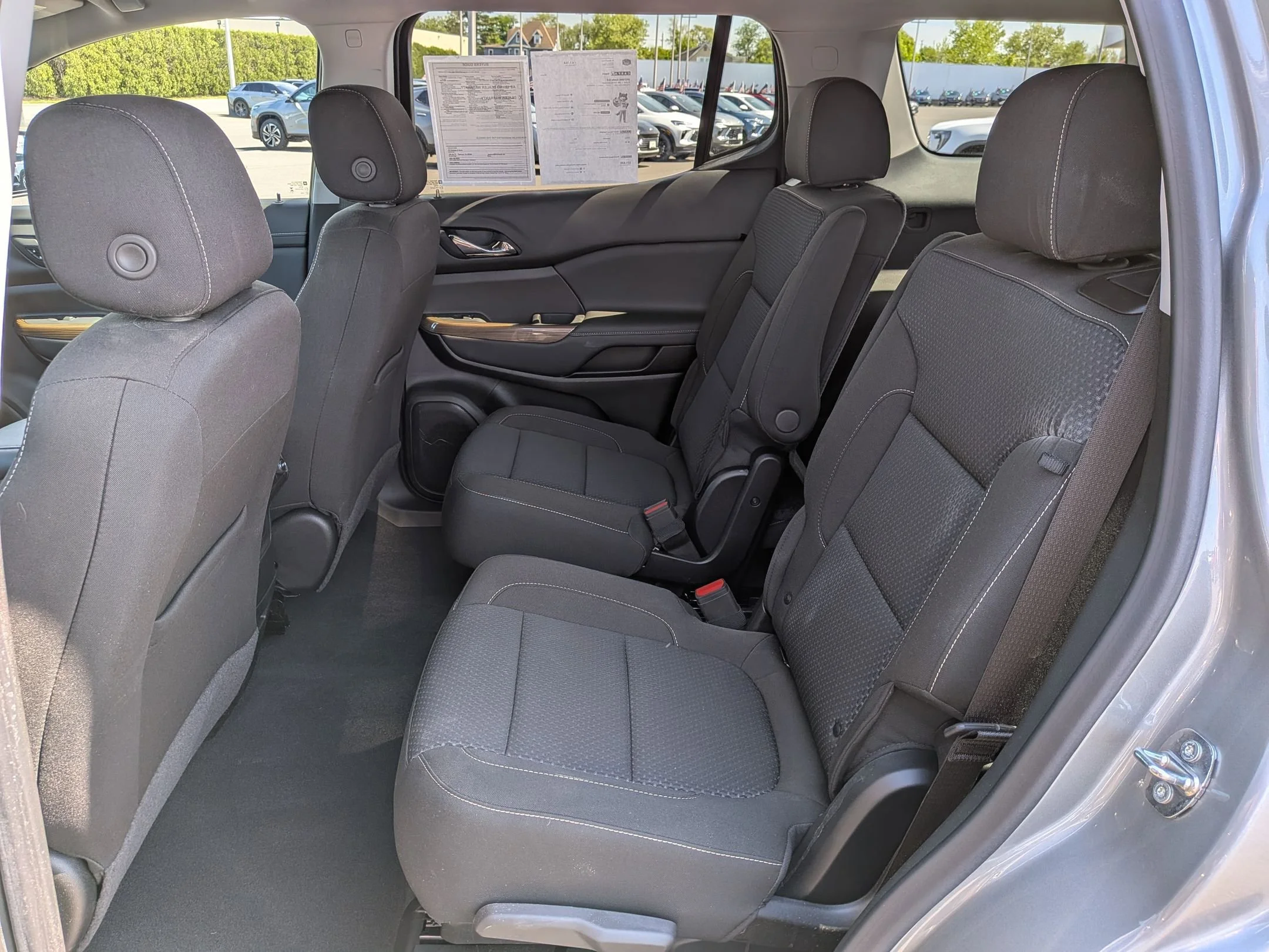 Used 2023 Sterling Metallic GMC SLE image 24