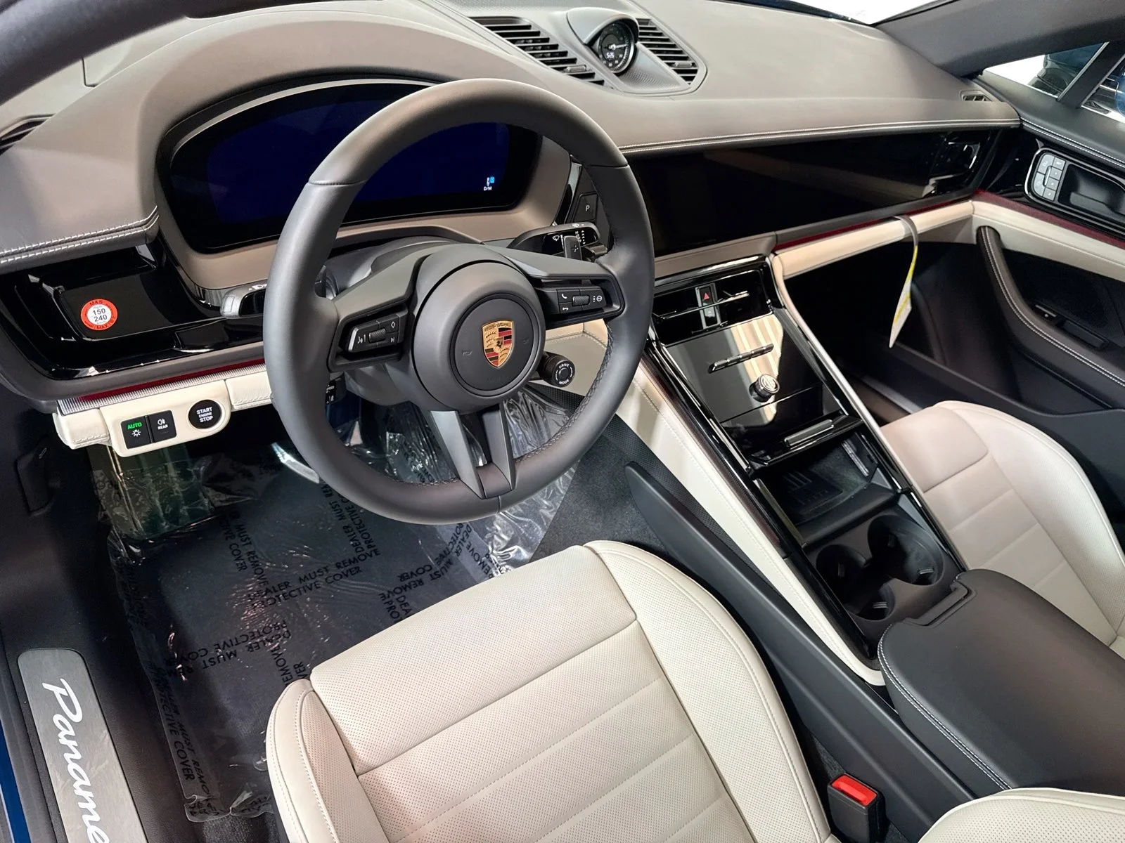 New 2026 Montego Blue Metallic Porsche 4 E-Hybrid image 4