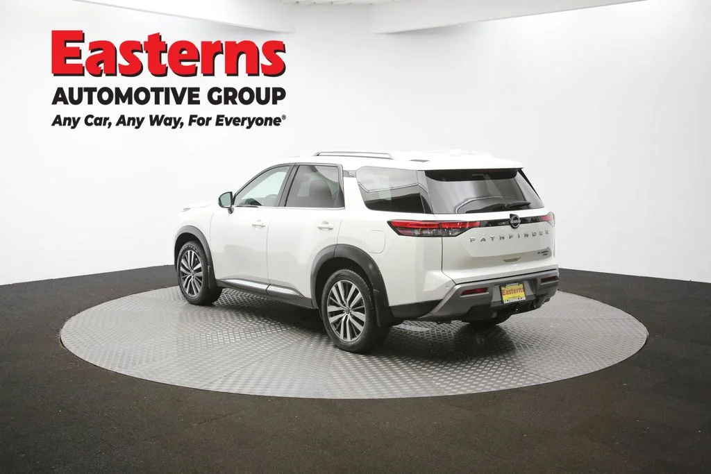 Used 2022 White Nissan Platinum image 68