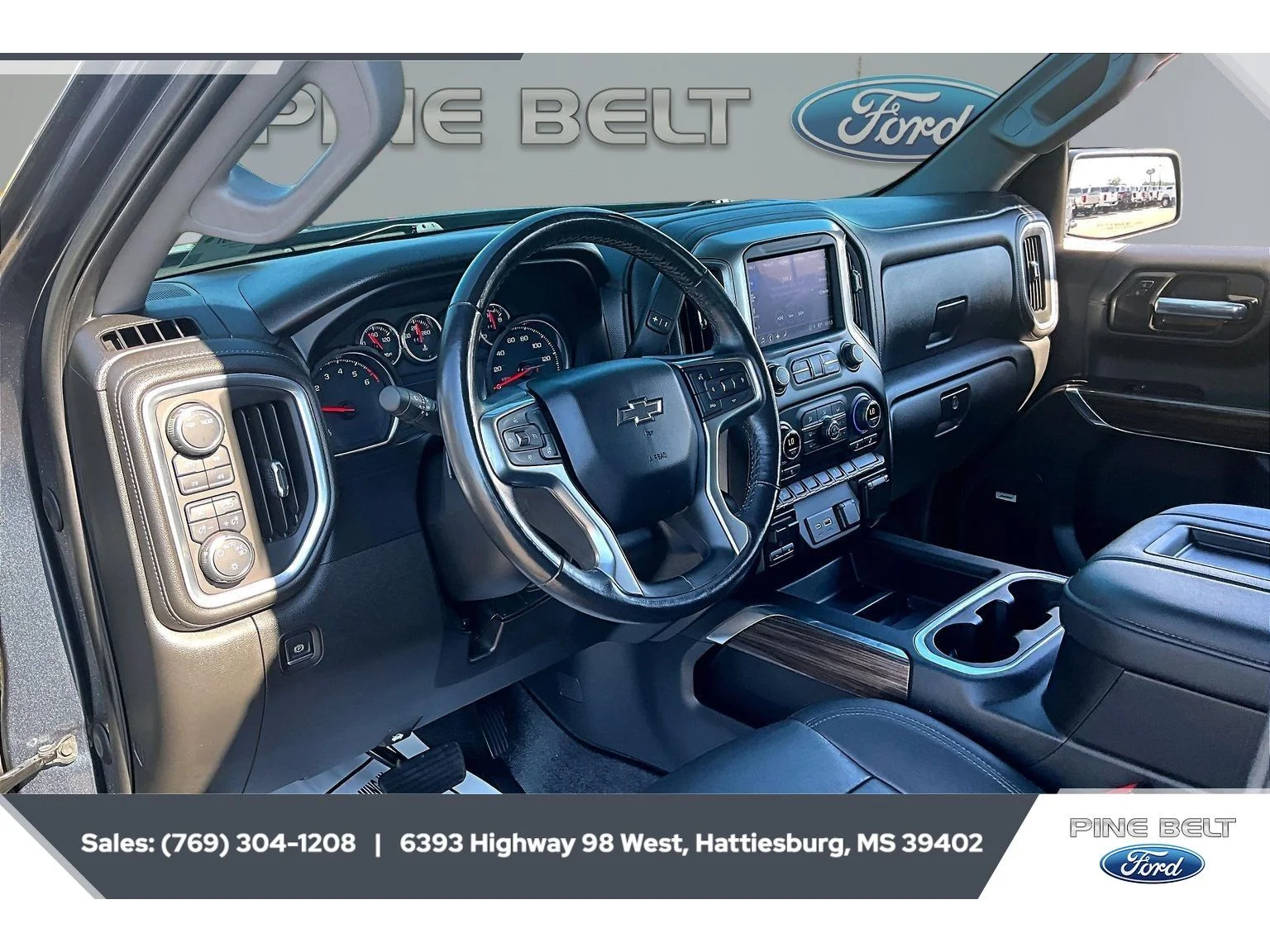 Used 2021 Shadow Gray Metallic Chevrolet RST image 13