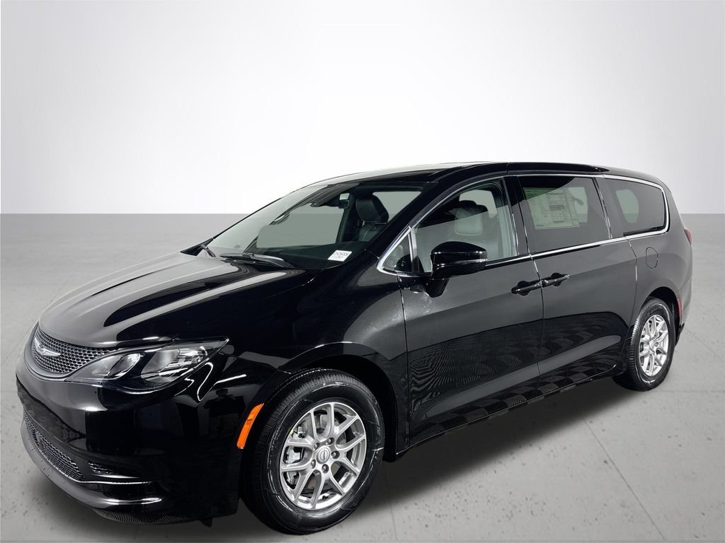 New 2026 Diamond Black Crystal Pearl-Coat Exterior Paint Chrysler LX image 2