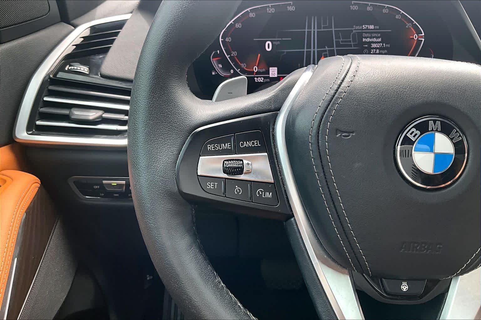 Used 2022 Dark Graphite Metallic BMW xDrive40i image 23