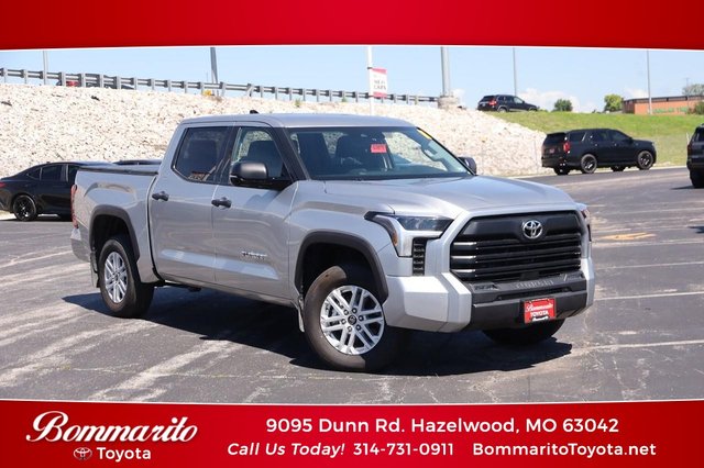 2023 Toyota Tundra 4WD SR5 CrewMax 5.5' Bed (Natl)