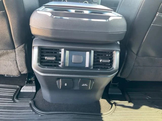 Used 2023 White Ford Lariat image 28