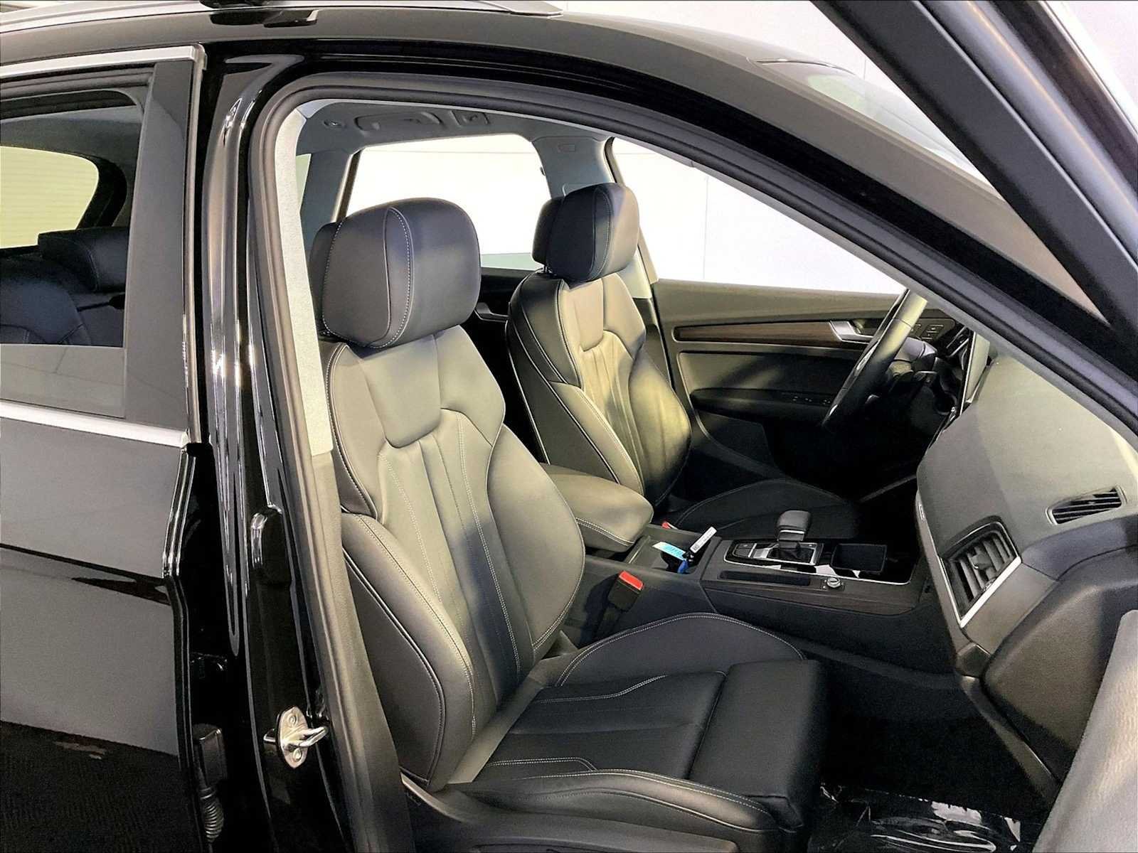 Used 2024 Mythos Black Metallic Audi S line Premium image 18