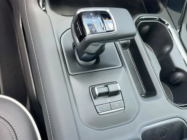 New 2026 Summit White GMC AT4X image 12