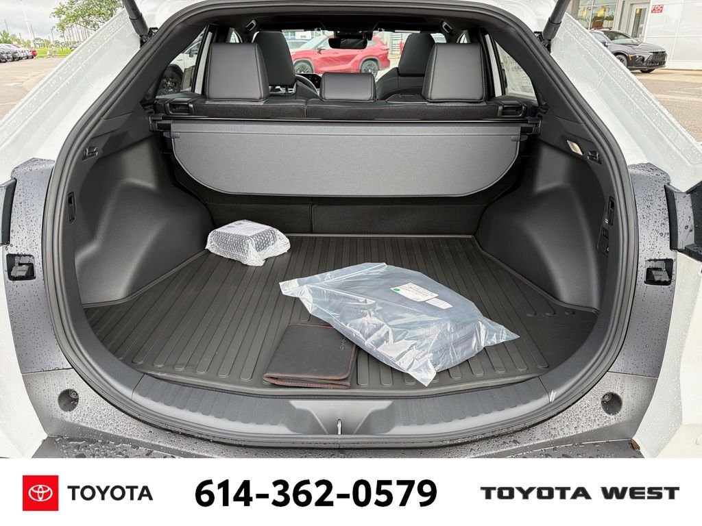 New 2026 Wind Chill Pearl Toyota XLE image 14