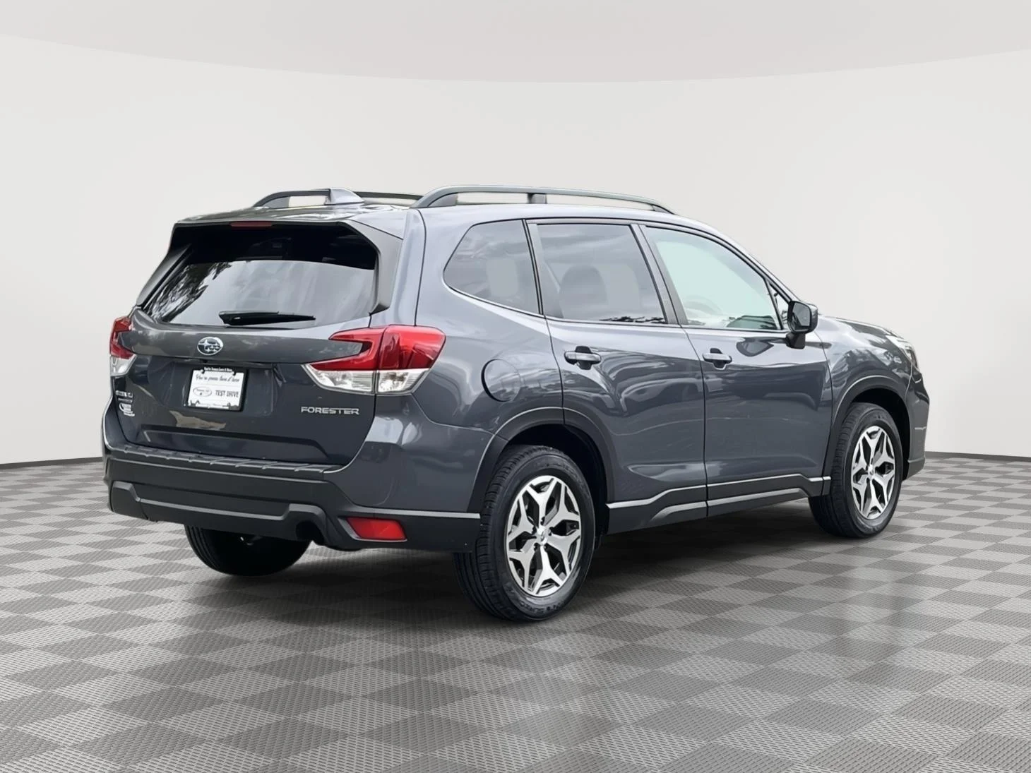 Used 2021 Magnetite Gray Metallic Subaru Premium image 5