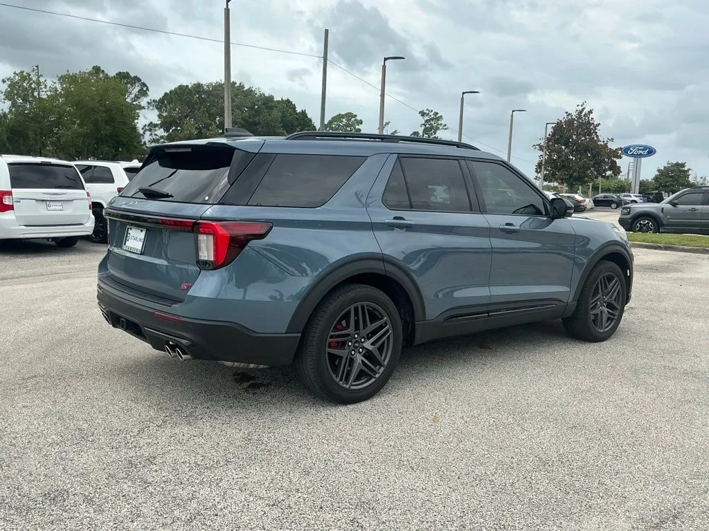 Used 2025 Blue Ford ST image 12