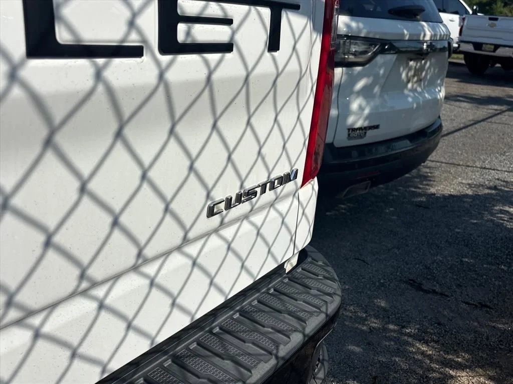 Used 2020 SUMMIT WHITE Chevrolet Custom Trail Boss image 20