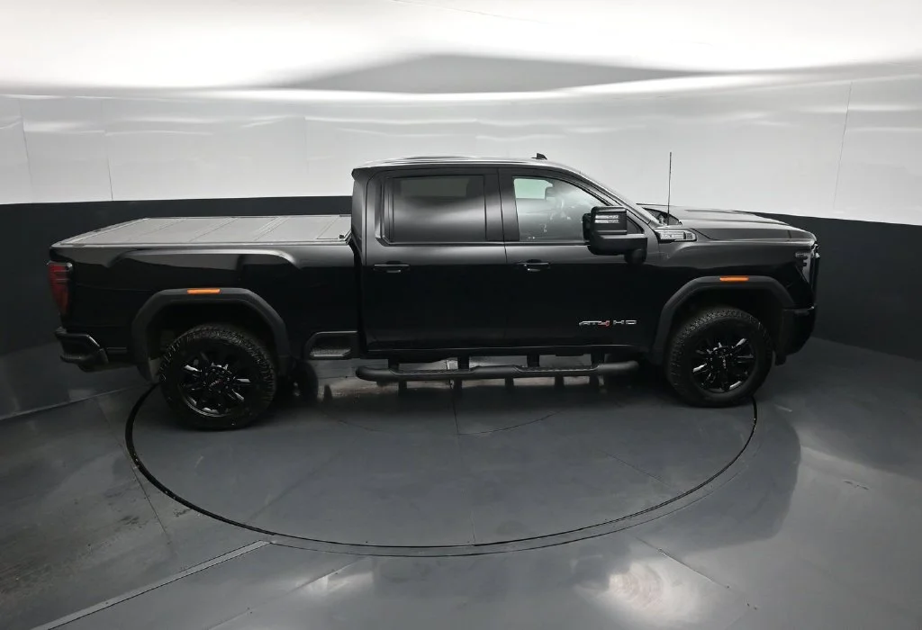 Used 2024 Black GMC AT4 image 33