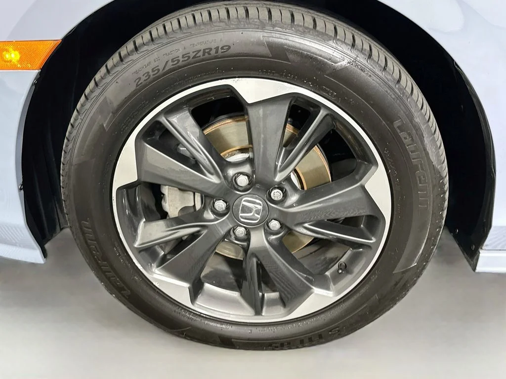Used 2023 Sonic Gray Pearl Honda Elite image 34