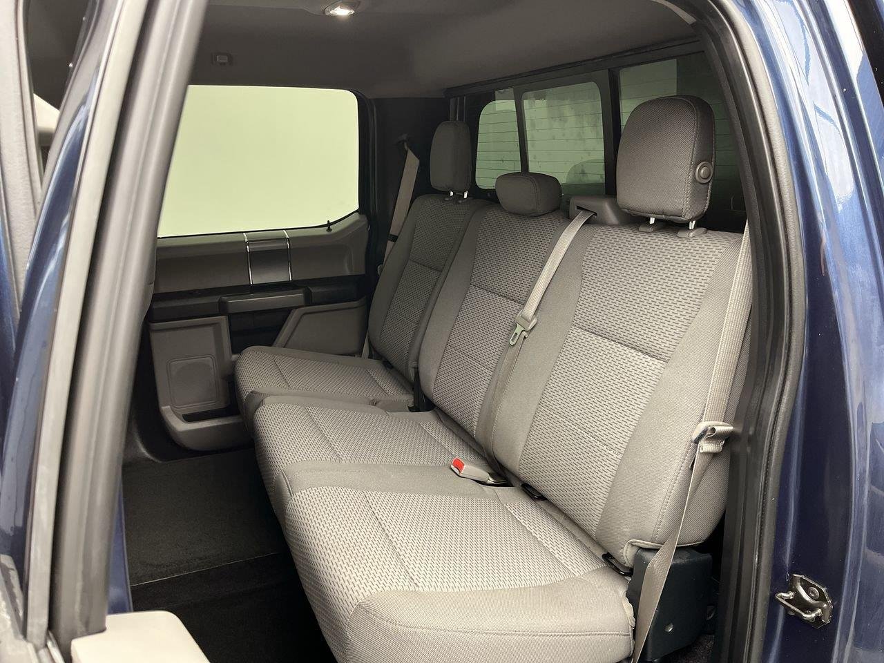 Used 2016 Blue Jeans Metallic Ford XLT image 11