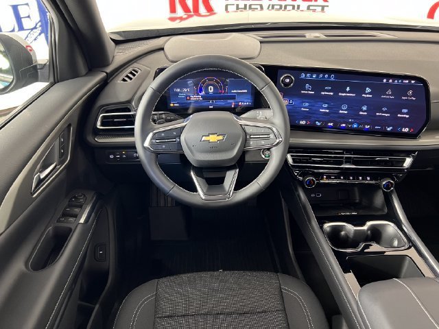2027 Chevrolet Traverse LT - Photo 13