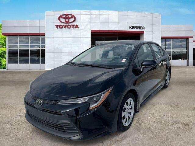 Used 2025 Midnight Black Metallic Toyota LE image 3