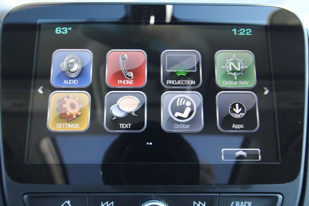 Used 2018 Gray Chevrolet LT image 27