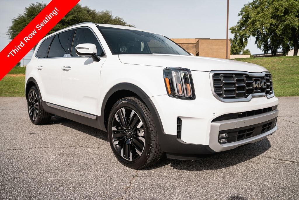 Used 2025 White Pearl Kia SX image 10