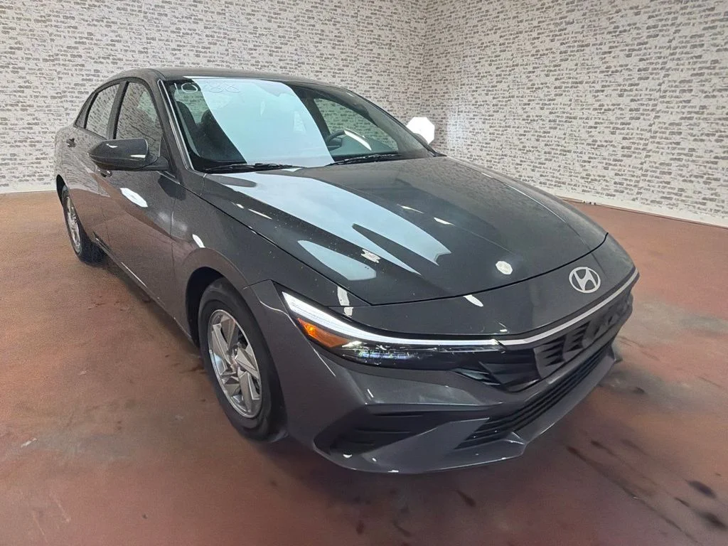 New 2026 Ecotronic Gray Hyundai SE image 9