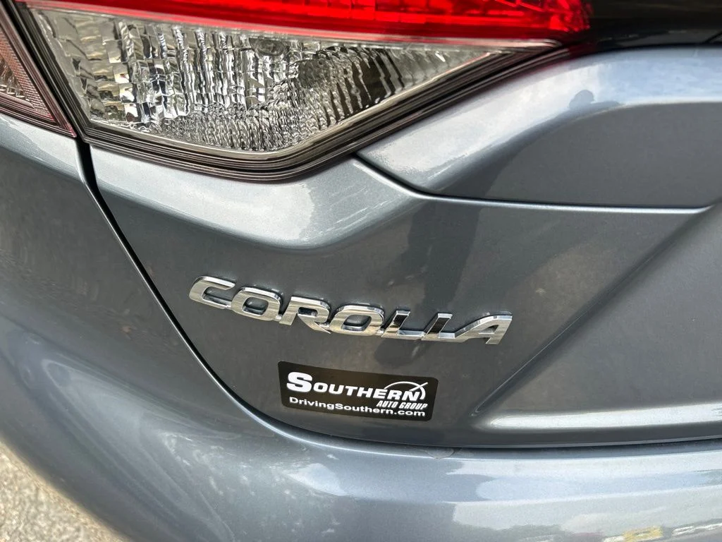 Used 2025 Gray Toyota LE image 11