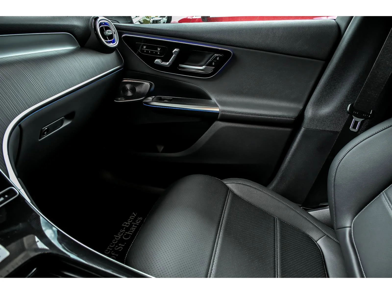 New 2026 Black Mercedes-Benz GLC 300 image 45