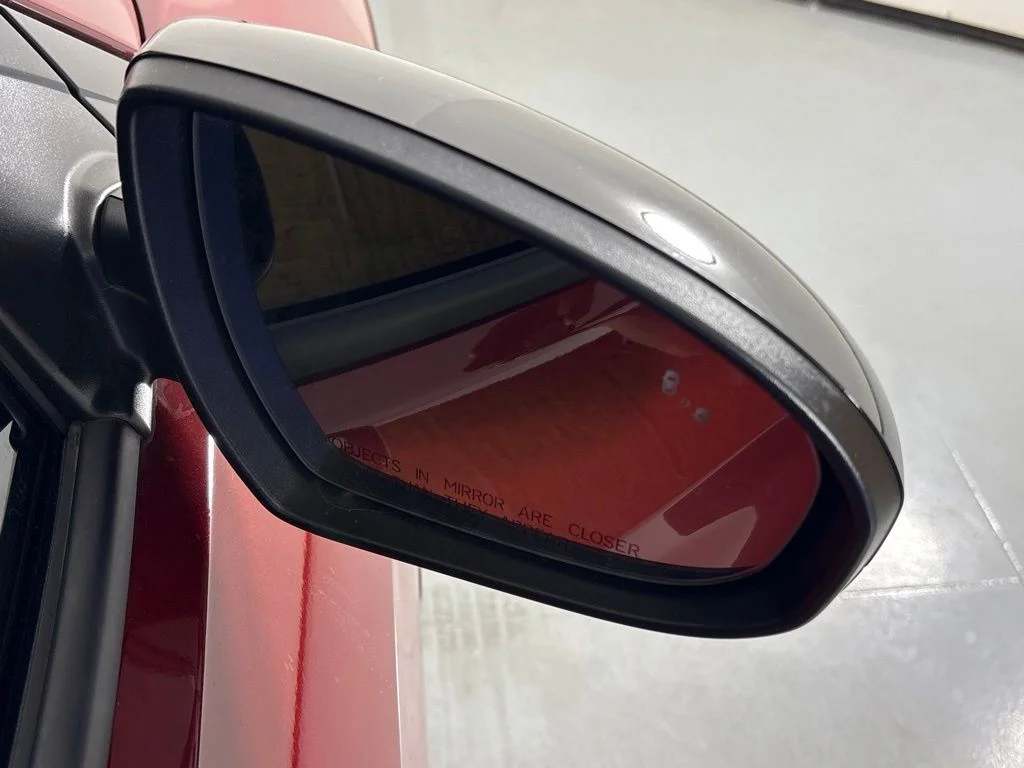 Used 2019 Red Hyundai Night image 13