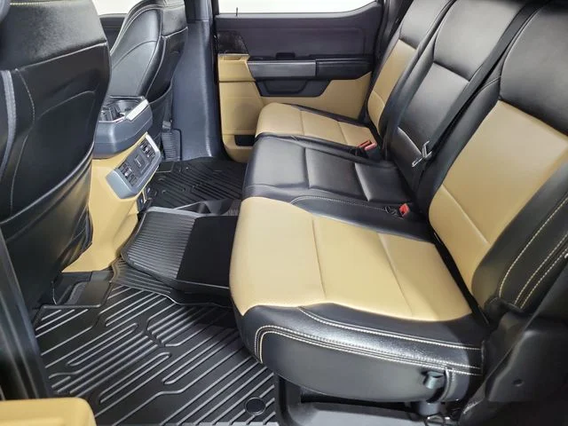 Used 2021 Black Ford XLT image 12