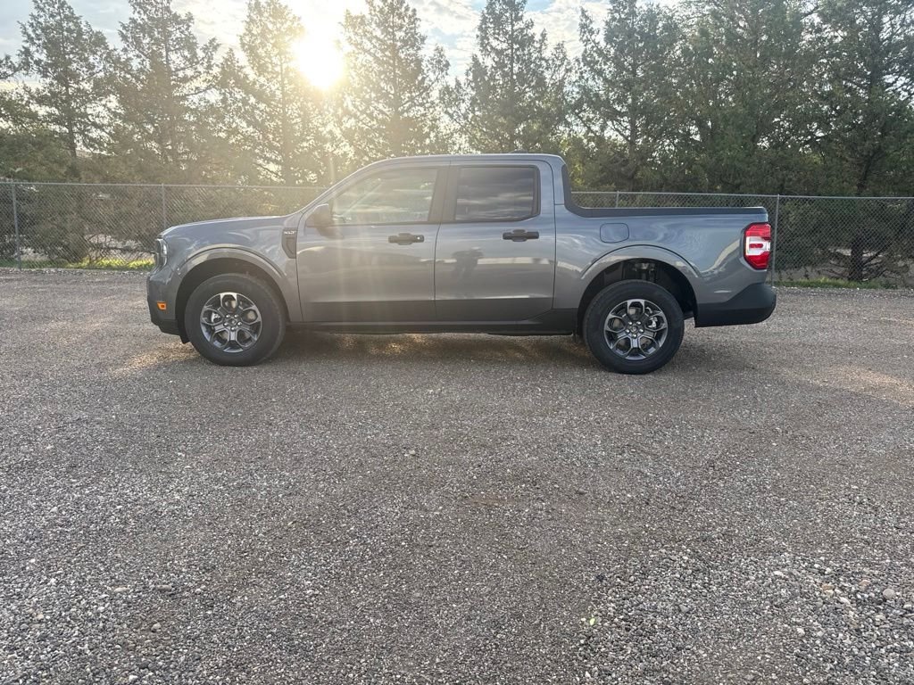 New 2026 Carbonized Gray Metallic Ford XLT image 3