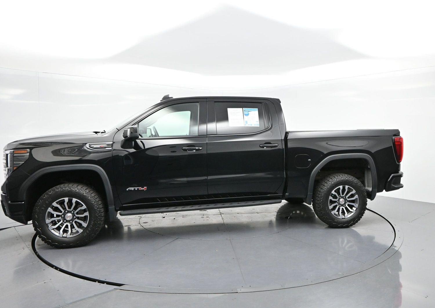Used 2023 Onyx Black GMC AT4 image 4