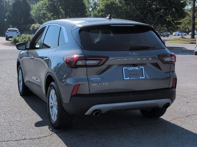 Used 2023 Gray Ford Active image 5
