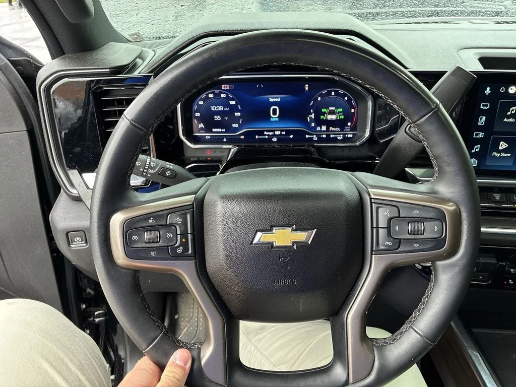 Used 2024 Black Chevrolet High Country image 14