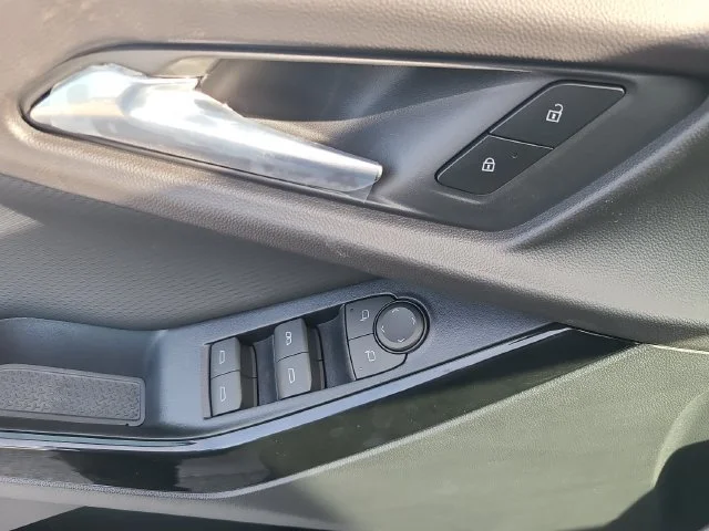 New 2027 Sterling Gray Metallic Chevrolet LT image 19